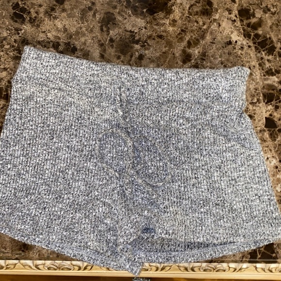 Fashion Nova Booty Shorts - Picture 1 of 3